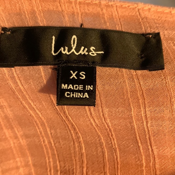 Lulu’s Undeniably Sweet Mauve Gingham Ruffled Puff Sleeve Crop Top - Picture 8 of 8